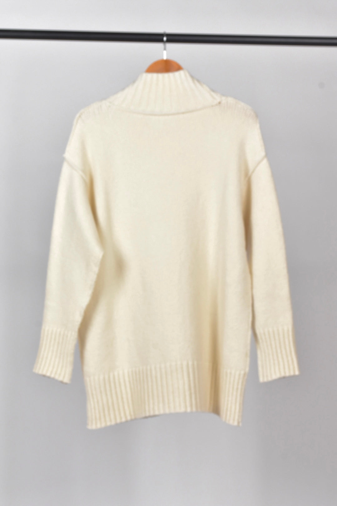 Annette Gortz Jumper Shiba in off white